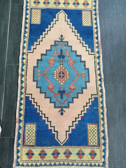 Vintage Turkish Rug 4 x 1.9 Mini Rug Small Area Rug Turkish Rug Oushak Rug Hand Made Rug Vintage Rug Doormat