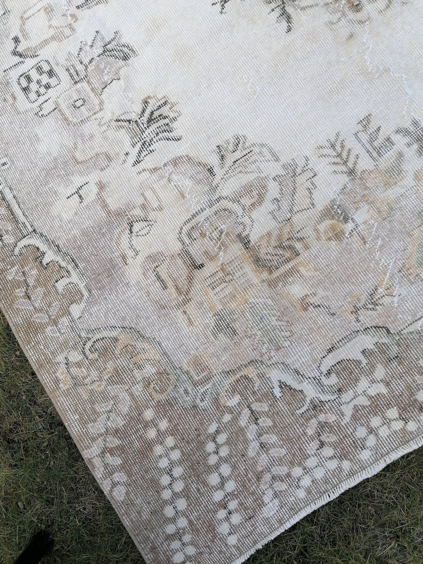 Faded oushak rug 6'2x10'4 muted turkısh rug, neutral vıntage oushak rug, kıtchen rug