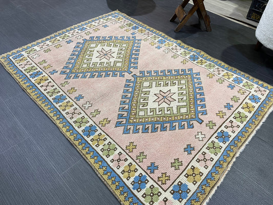 Vintage Rug, Handmade Rug, 3.3 x 4.4 Oushak Rug, Turkish Rug, Natural Wool Rug, Fun Rug, Persian Rug, Soft Wool Rug, wholesale Rug