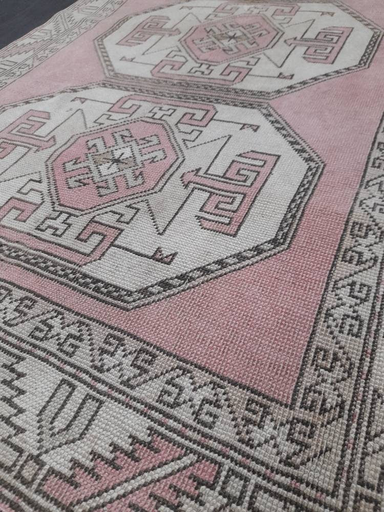 Vintage Turkish Rug, Dusty Pink Oushak Rug 4 x 6.8 Distressed Hand Knotted Wool Vintage Rug, Oriental Rugs, Fun Rug, Hand Made Rug 4x7 Rug