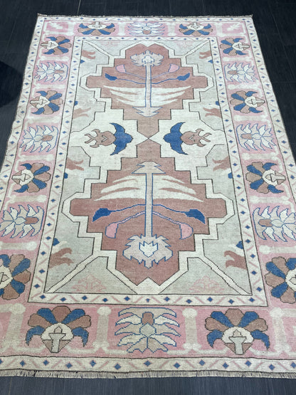 Vintage Rug 5.2 x 7.6 HANDMADE Rug Vintage Turkish Rugs Oushak Rug Pink Rug, Turkish Oushak Rug, Vintage Hand Knotted Rug, Wool Rug