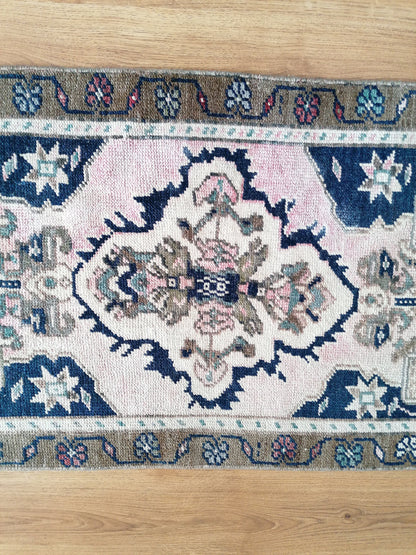 Oushak wool rug, turkish small rug vintage unique hand made rug kitchen rug bohemian rug 1'8x3'6 feet