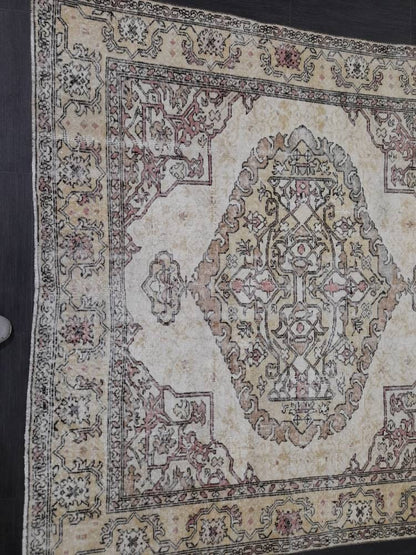 Distressed TURKISH RUG, VINTAGE Rug Living Room Rug Oushak Rug 6x10 Hand woven Rug, Earth Tones rug, Vintage Oriental Rug farmhouse rug