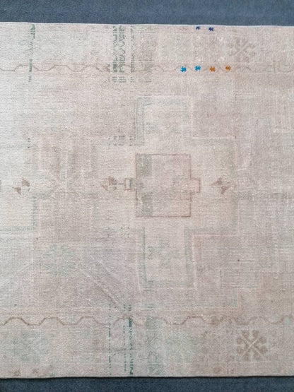 Neatural oushak wool rug, faded vintage rug, hand made rug 3'11x7'8 feet