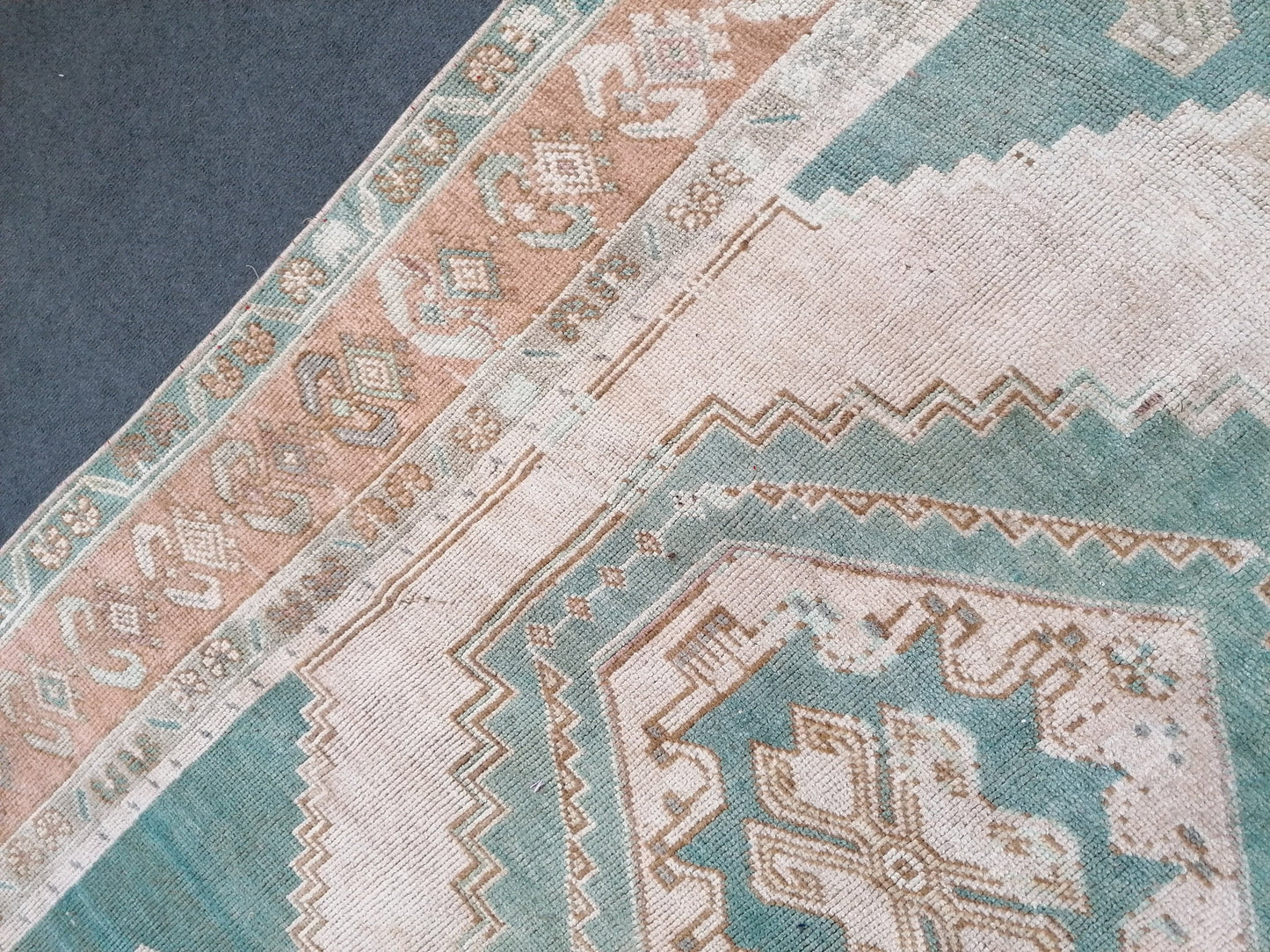 Vıntage rug 5'5x8'9 turkish vıntage rug, oushak large rug, hand made wool rug, area rug, bohemian rug, living room rug