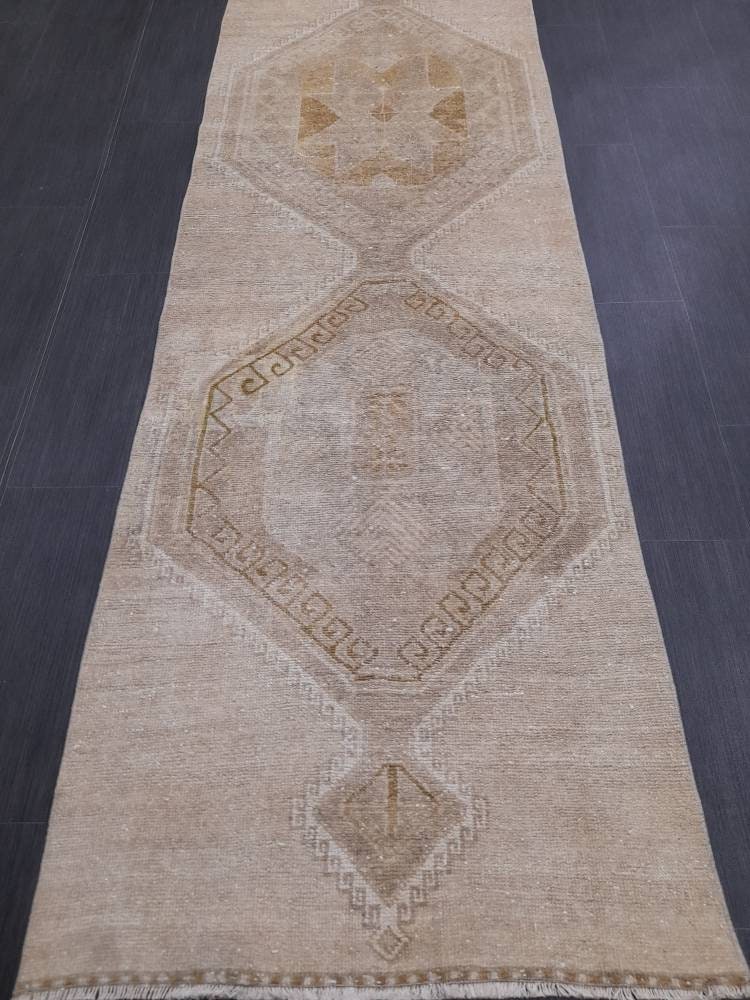 Neutral Vintage Runner Rug 2.6 x 11 Muted Turkish Runner Rug Vintage Runner Rug Hallway Runner Rug Kitchen Runner Rug Hallway Runner Rug