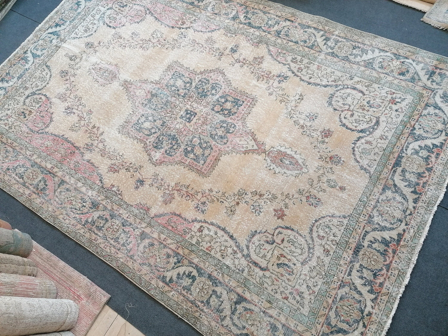 7.2 x 10.5 Oushak rug, vintage turkish rug, handmade rug, vintage anatolian rug