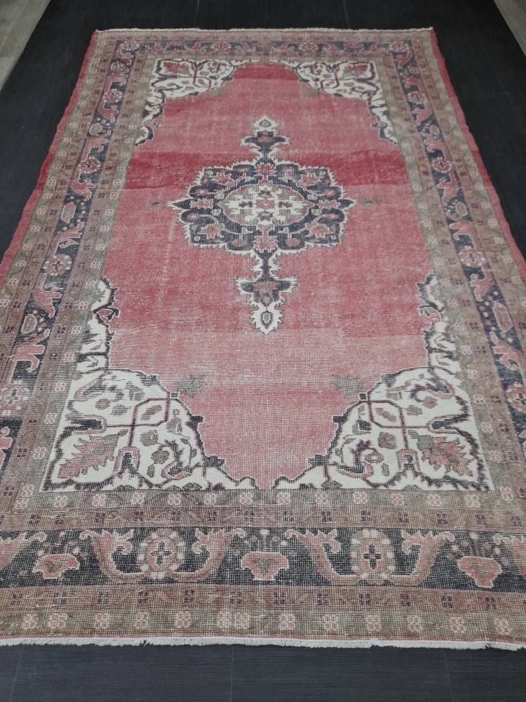 Vintage Turkish Rug 6.6 x 10.9 Red Vintage Persian Rug Muted Vintage Rug Wool Muted Oushak Rug Hand Made Rugs Vintage Distressed Turkish Rug