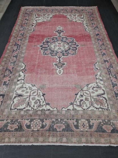 Vintage Turkish Rug 6.6 x 10.9 Red Vintage Persian Rug Muted Vintage Rug Wool Muted Oushak Rug Hand Made Rugs Vintage Distressed Turkish Rug