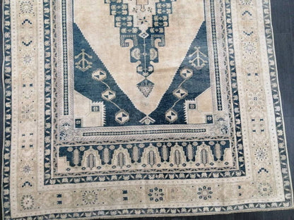 OUSHAK RUG 9.5 x 5.2 TURKISH Oushak Rug  Vintage Oushak Rug Muted Vintage Oriental Rug Wool Oushak Rug Hand Made Rug Vintage Persian Rug