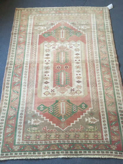 4x6 feet handmade muted natural kitchen floor rug, turkish wool bedroom area rug, vintage bathroom large rug, wide entryway rug, hallway rug