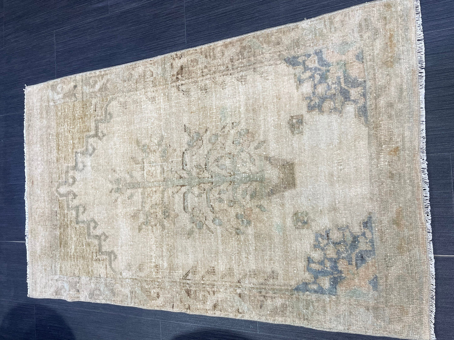 Vintage Rug, TURKISH 2.4 x 4 Rug, Vintage Hand Knotted Rug, Oushak Rug Persian Rug Oriental Rug,Vintage Muted Floral Rug