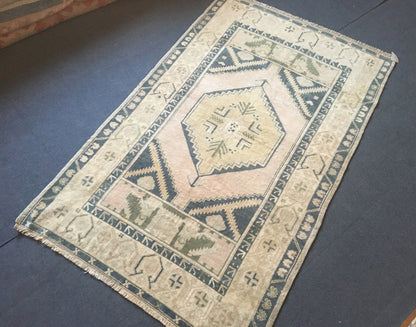 4.1 x 6.5 feet wool anatolian rug, turkish vintage living room rug, Handmade rug, oushak rug