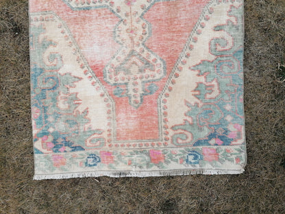 3x7’5 vintage runner,kitchen runner,hallway runner