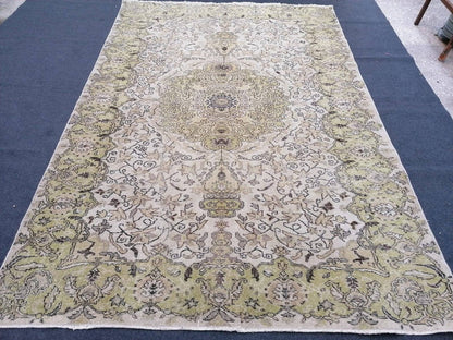 Vintage green rug 6'5x9'7 large oushak rug, vintage hand made wool rug, vintageturkish rug, living room rug, bohemian rug, kitchen rug