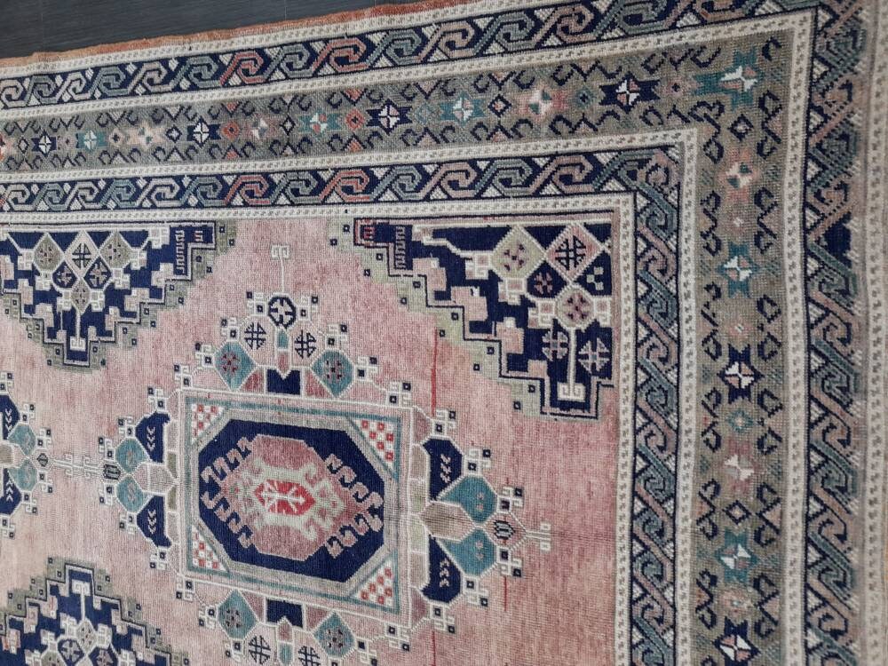 Vintage rug Medium Wool Pile 5 x 11.3 Turkish Rug, Oushak Rug, Quality Wool Rug Hand Knotted Rug , Oriental Rug Fine Knotted rug