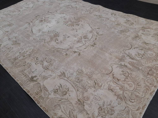 Muted Turkish muted Vintage Antique Rug Vintage Wool Muted Oriental Rug 6.3 x 9.8 Hand Made Rug Hand Knotted  Rug Neutral Wool on wool rug