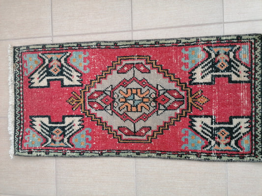 Turkısh rug, vıntage small rug, vıntage turkısh rug, hand made rug,wool rug 3'2x1'6 feet