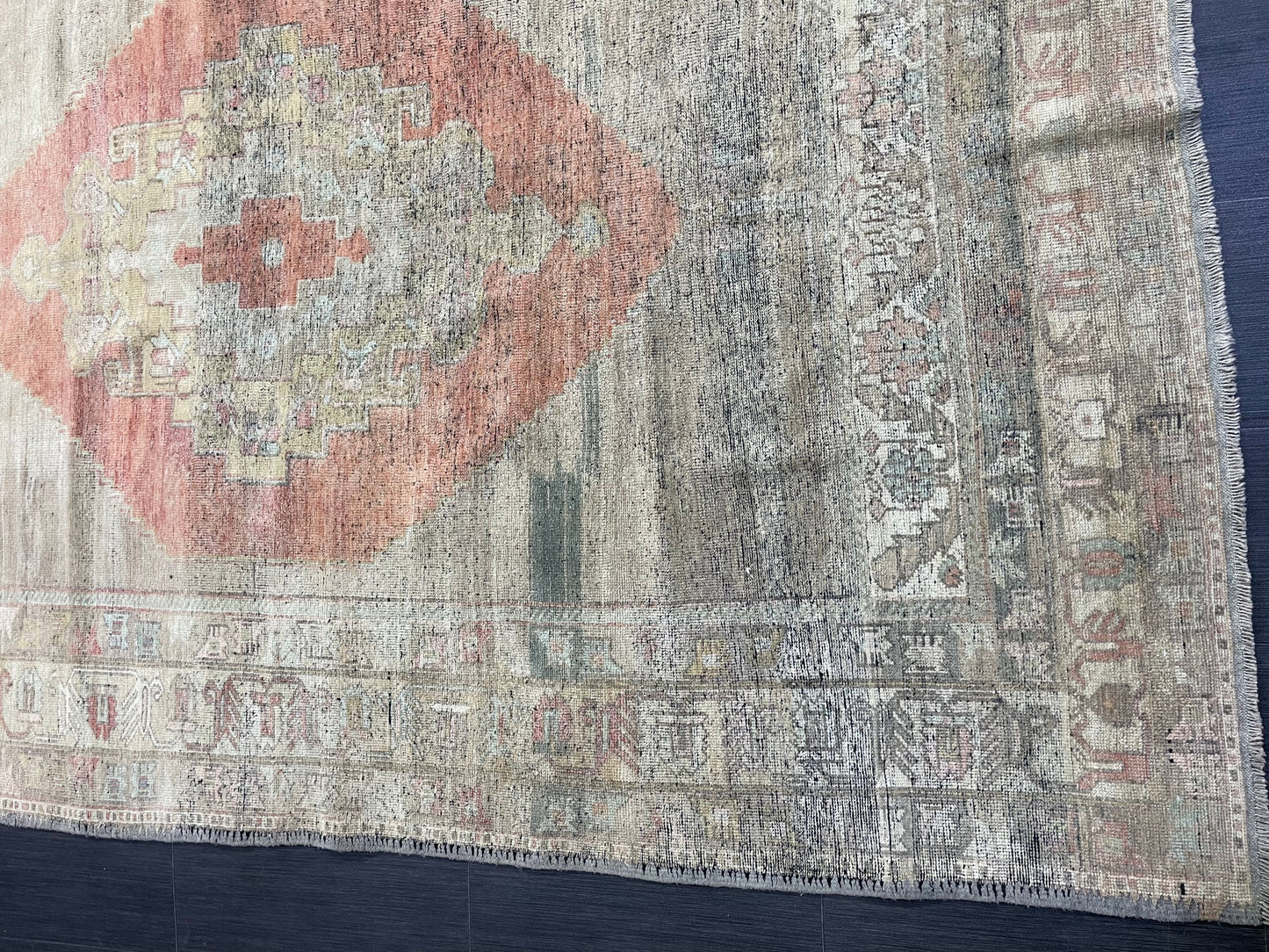 Vintage Rug, TURKISH 5.10 x 8.9 Rug, Vintage Wool Distressed Rug, Oushak Rug Orient Rug, Hand Knotted Rug, 100% Wool Rug, Handmade Rug