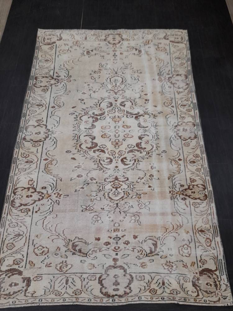 Neutral Oriental Rug TURKISH Rug 6 x 9.6 Distressed Vintage Antique Rug Vintage Wool Distressed Rug Neutral Hand Made Rug