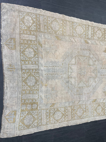 Muted Oushak Runner Rug 5 x 11.5 Vintage Turkish Runner Rug Vintage Runner Rug Hallway Runner Rug Kitchen Runner Rug Wool Runner Rug