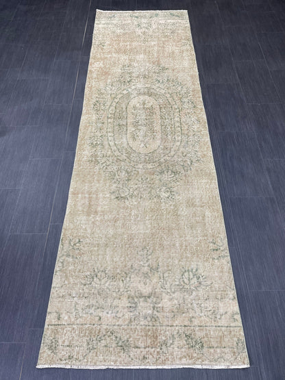 Oushak Runner Rug 2.7 x 9.4 Muted Turkish Runner Rug Green Vintage Neutral Runner Rug Hallway Natural Runner Kitchen Runner Rug Wool Runner