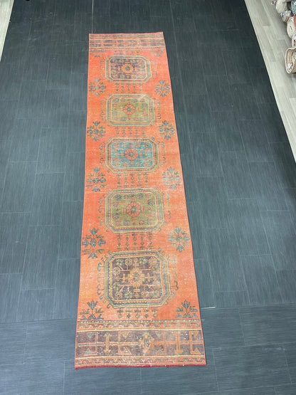 Vintage Runner Rug 2.8 x 11 Turkish Runner Rug Varigated Red Vintage Runner Rug Hallway Runner Rug Kitchen Runner Rug Wool Runner