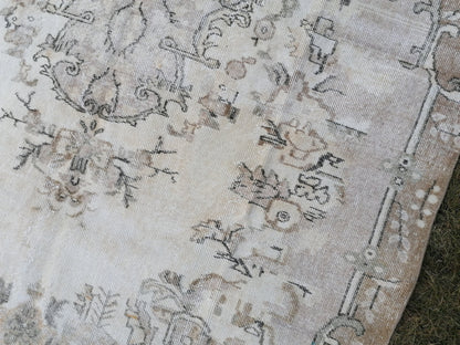 Faded oushak rug 6'2x10'4 muted turkısh rug, neutral vıntage oushak rug, kıtchen rug