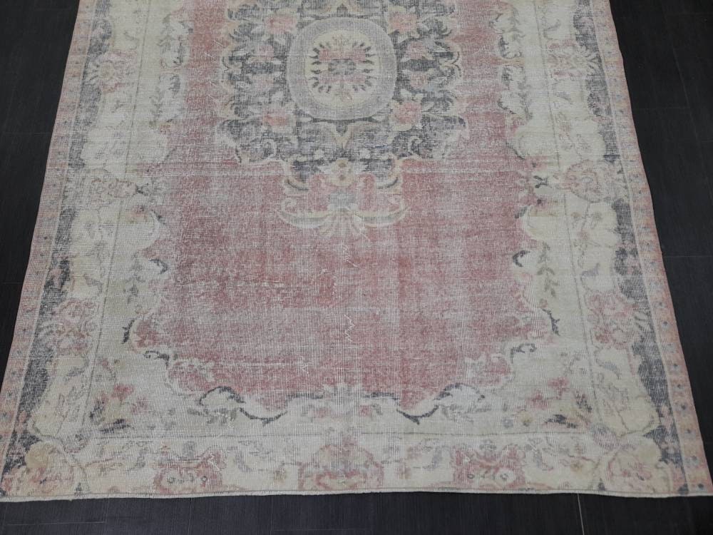 Distressed Vintage Rug TURKISH HAND MADE Rug 6 x 8.8 Vintage Turkish Rug Oushak Rug Turkish Oriental Rug Persian Vintage Oushak Rug Wool Rug
