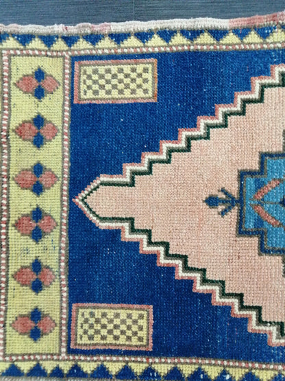 Vintage Turkish Rug 4 x 1.9 Mini Rug Small Area Rug Turkish Rug Oushak Rug Hand Made Rug Vintage Rug Doormat