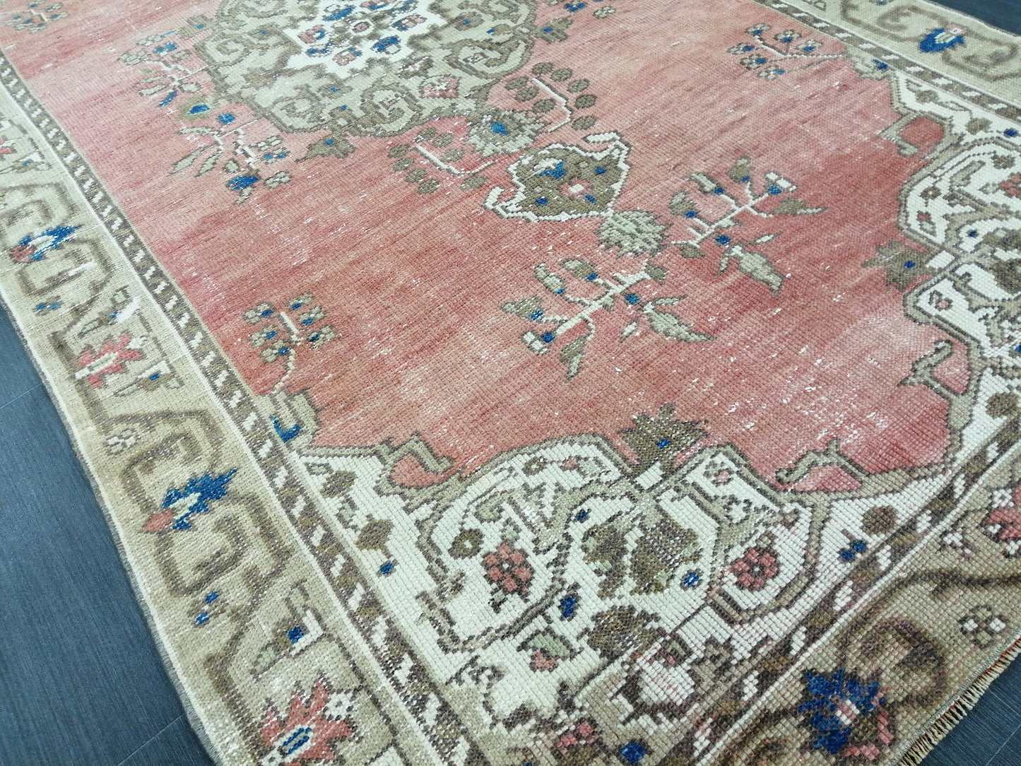 8.7 x 4.6 OUSHAK RUG TURKISH Oushak Rug Vintage Oushak Runner Rug Vintage Runner Rug Wool Oushak Rug Hand Made Rugs Vintage Turkish Rug