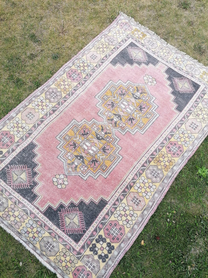 Turkish rug,vintage rug, oushak wool rug 3'10x6