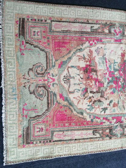 Rugs, Eclectic Rug, ShabbyChic Rug, Rustic Rug,Bohemian Rug, OUSHAK Rugs , Turkish Rug, Farmhouse Rug, Vintage Rug, Minimalist Rug, Wool rug