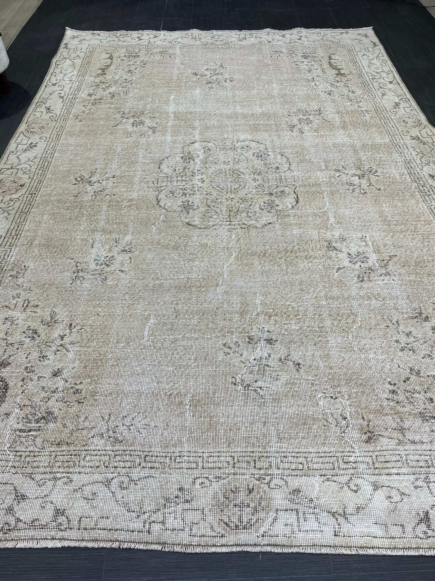 Wool Vintage Rug, Turkish 6.9 x 10 Rug, Muted Handknotted Rug, Handmade Rug, Persian Rug, Living Room Rug, Turkish Kitchen Rug