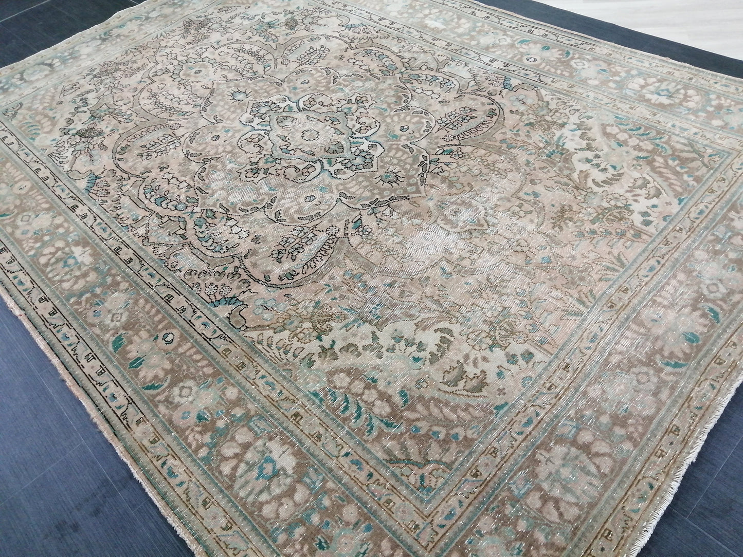 Vintage Handmade Persian Rug 6.5 x 9.6 Vintage Oriental Rugs  MUTED Vintage Persian Rug Living room Rug, Vintage Oushak Rug, Wool Rug