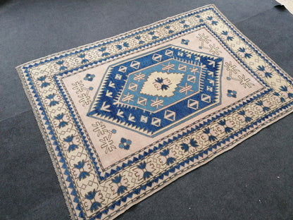 4.9 x 6.10 Turkish rug, vintage turkish soft color rug, oushak rug