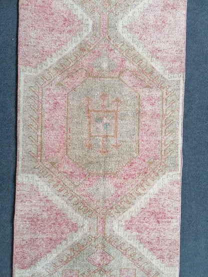 Vintage runner rug,oushak runner rug, 2’6x11,anatolian rug