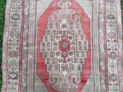5x8 handmade anatolian rug, vintage Turkish wool rug, oushak bedroom rug, living room rug