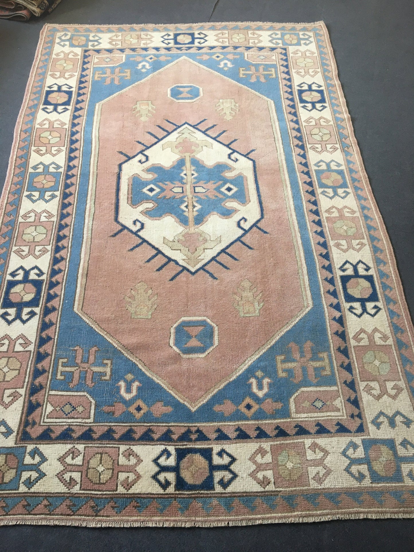 5x8 feet pink muted turkish wool large carpet, handmade vintage wide carpet, oushak bedroom rug, kitchen floor blue rug, laundry etnique rug