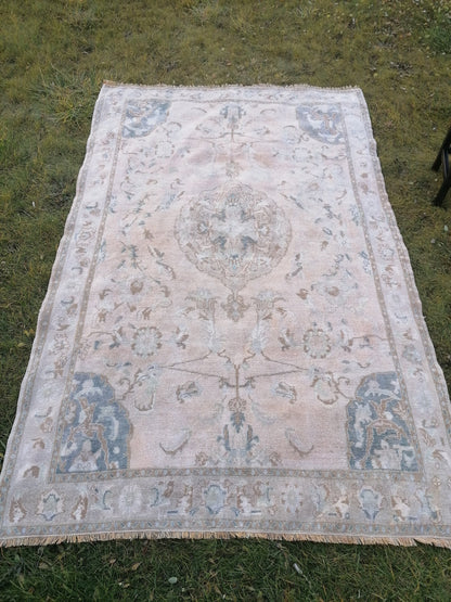 Muted turkish rug 8'2x5'4 pastel turkish rug, vintage turkish rug, oushak vintage rug, vintage anatolian hand made rug