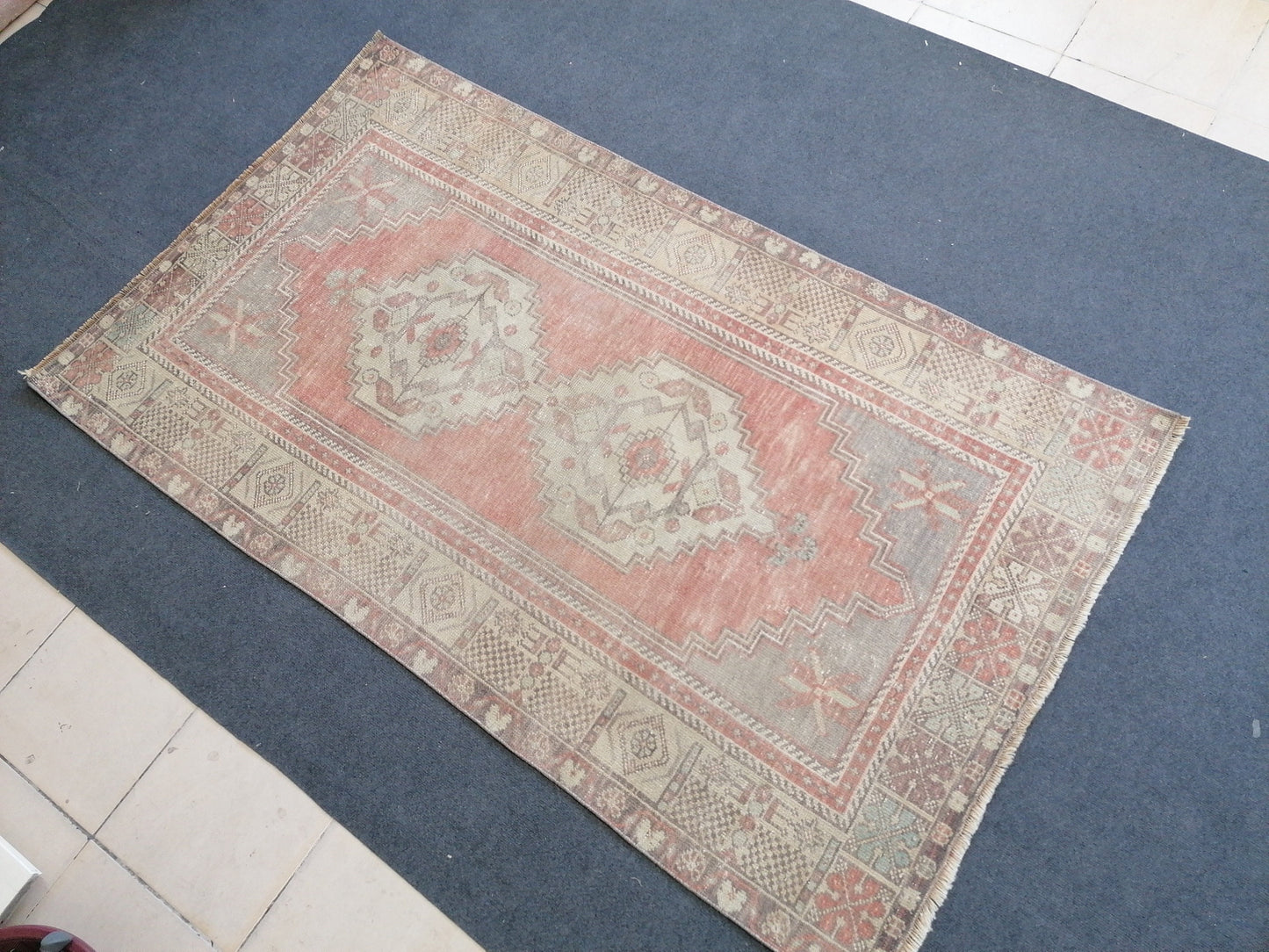 Muted vintage rug 4x6'3 oushak rug hand made rug, area wool rug,