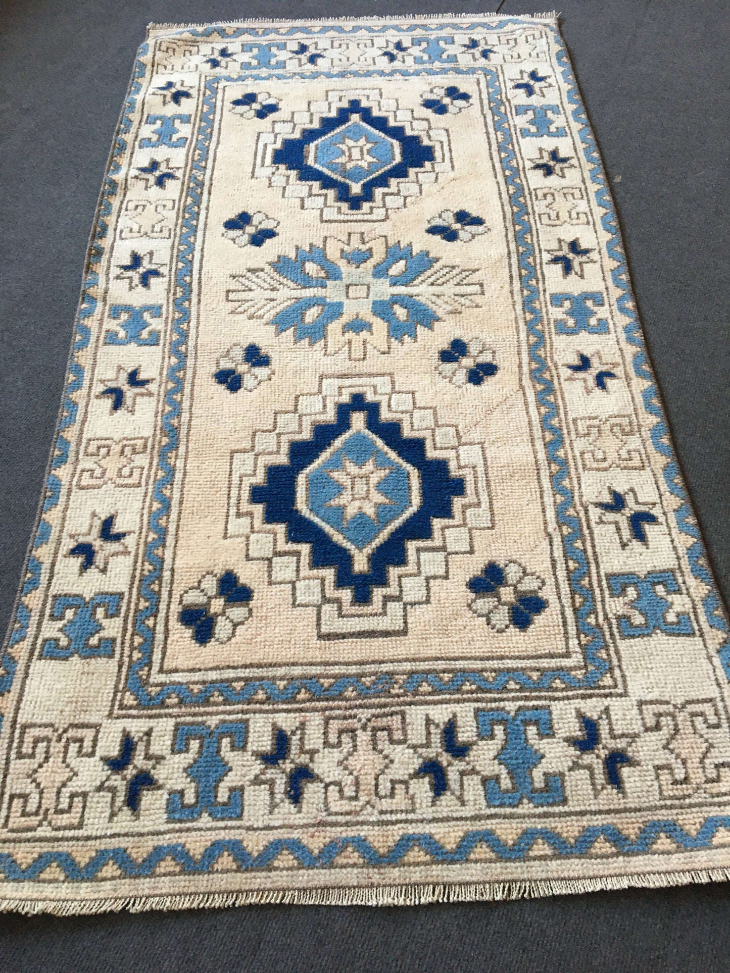 2.6x5.1 feet neutral wool rug, muted handmade living room rug, oushak large kitchen floor rug, turkish hallway area rug, vintage blue rug