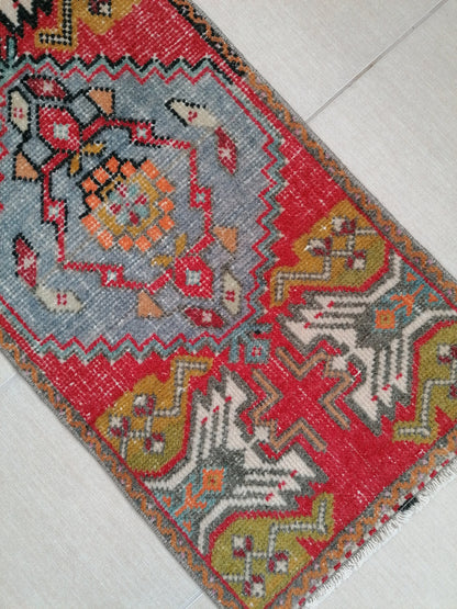 Vintage rug, turkısh rug, small rug, oushak rug, kıtchen rug, area rug 3'4x1'6 feet