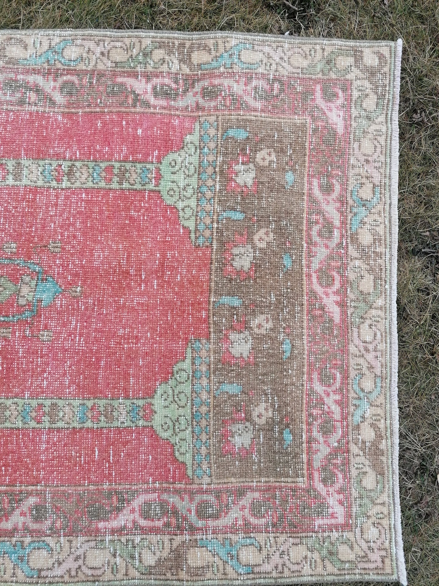 Turkısh rug 5'5x3'3 vıntage rug,wool rug,