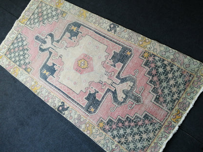 8.3 x 4 Turkish Rug, Oushak Rug, Oushak Rugs, Wool Oushak Rug, Oushak Runner Rugs, Runner Rug, Vintage Rug, Hand Made Rug