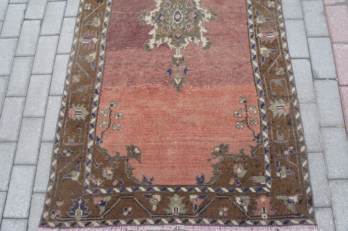 Vintage Rug, turkish Rug, Oushak Rug, Hand woven Rug, Rugs, Nomad Rug, Kitchen Rug, Bohemian rug, rustic rug, eclectic rug, muted rug