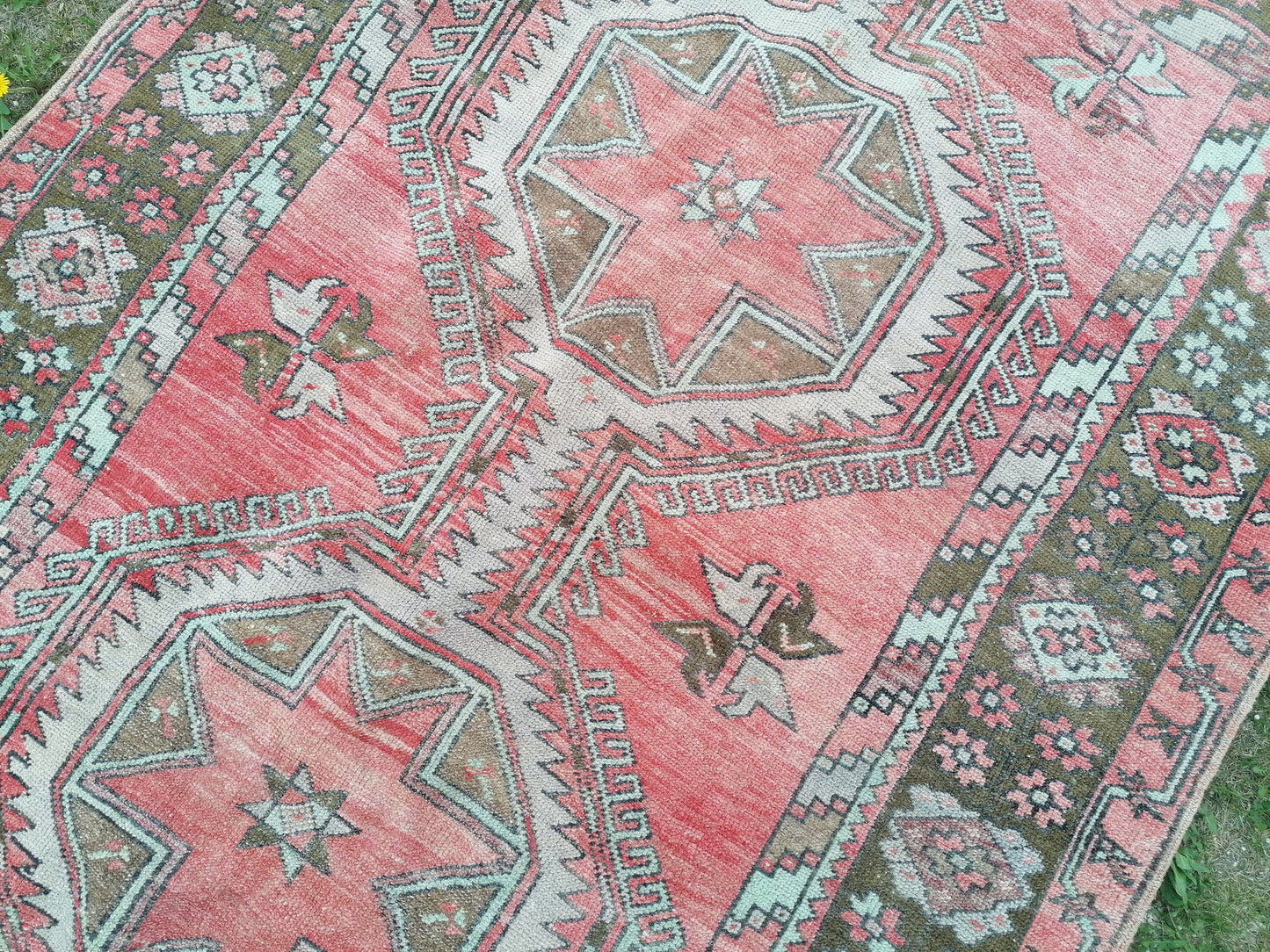 11'x4'9 anatolian runner rug, old oushak turkish runner rug, vintage turkish runner rug, vintage kitchen rug, vintage rug