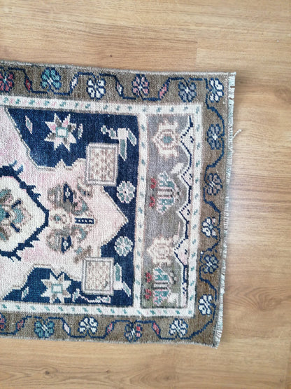 Oushak wool rug, turkish small rug vintage unique hand made rug kitchen rug bohemian rug 1'8x3'6 feet