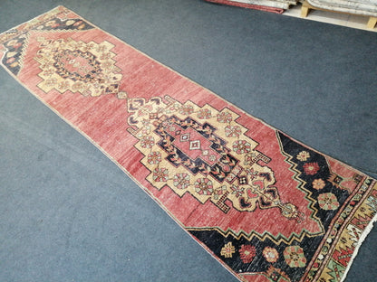 10.10 X 2.8 ft Vintage Runner Rugs Turkish Runner Rugs Oushak  Rug, Bohemian  RUNNER Rug, Living Room Rugs, Oushak Rug, Hallway  RUG Runner