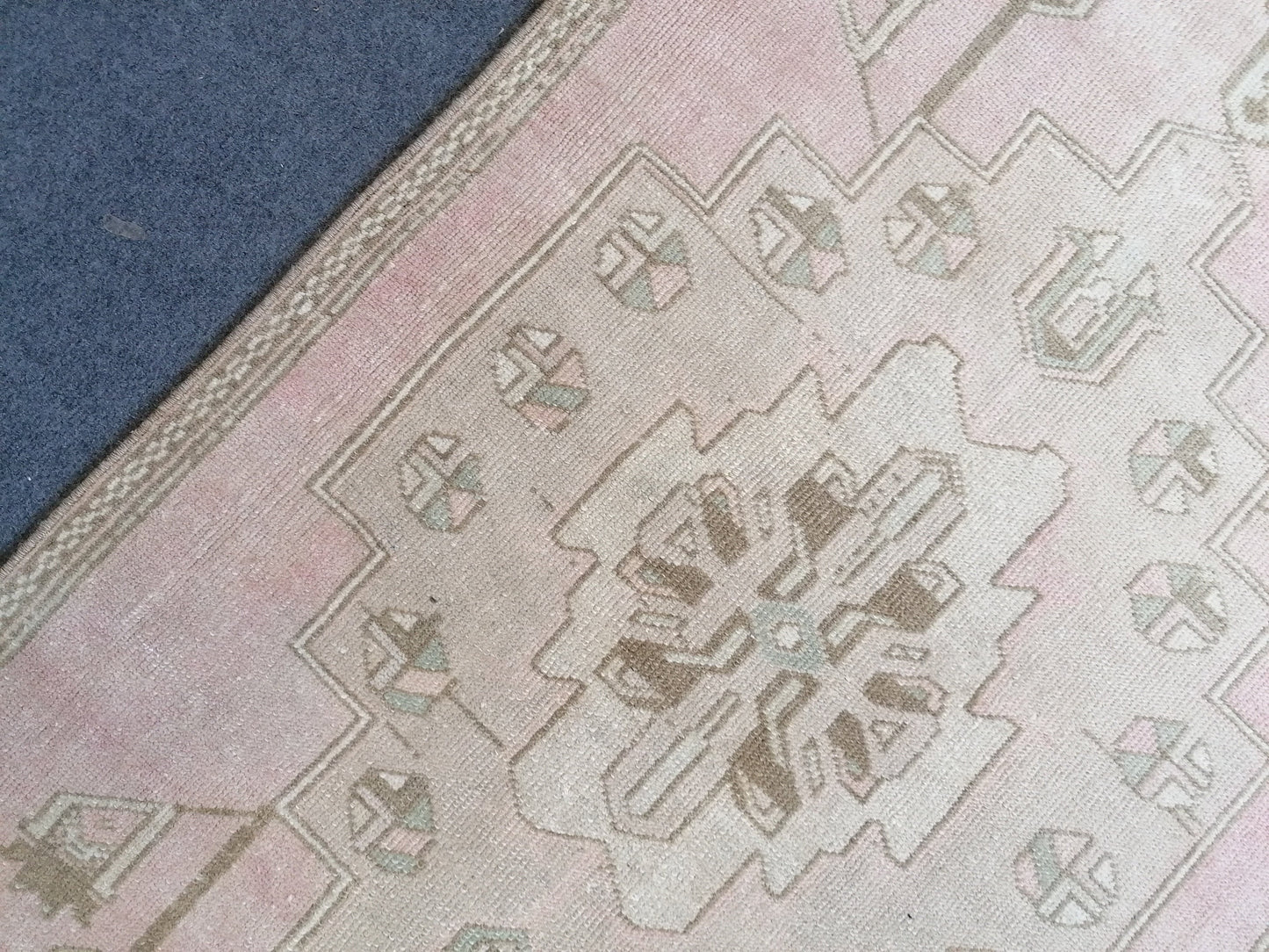 Vintage turkish runner rug, oushak vintage runner rug, wool vintage rug, hand made rug, kitchen rug, vintage anatolian rug 7'7x2'8 feet